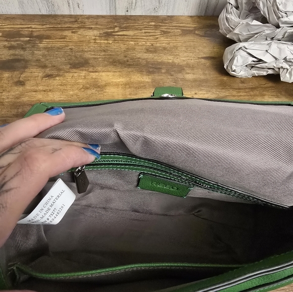 New With Tags Reed Green Crossbody Bag - Picture 10 of 15